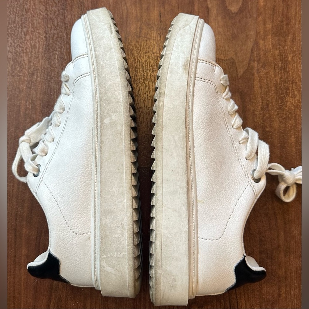 Steve Madden Sneakers Women’s 8 White Black
